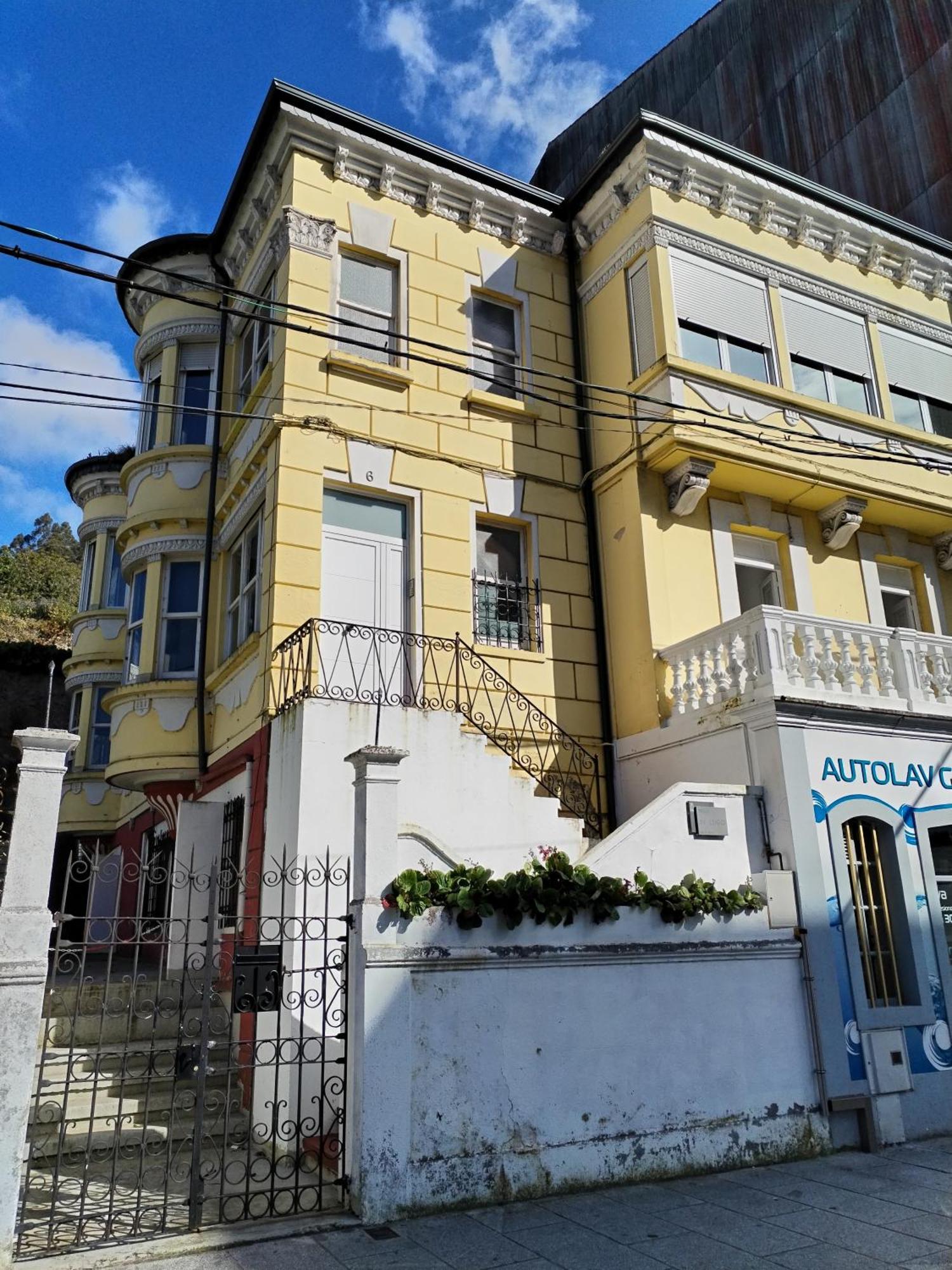 Yellow House 비베이로 외부 사진